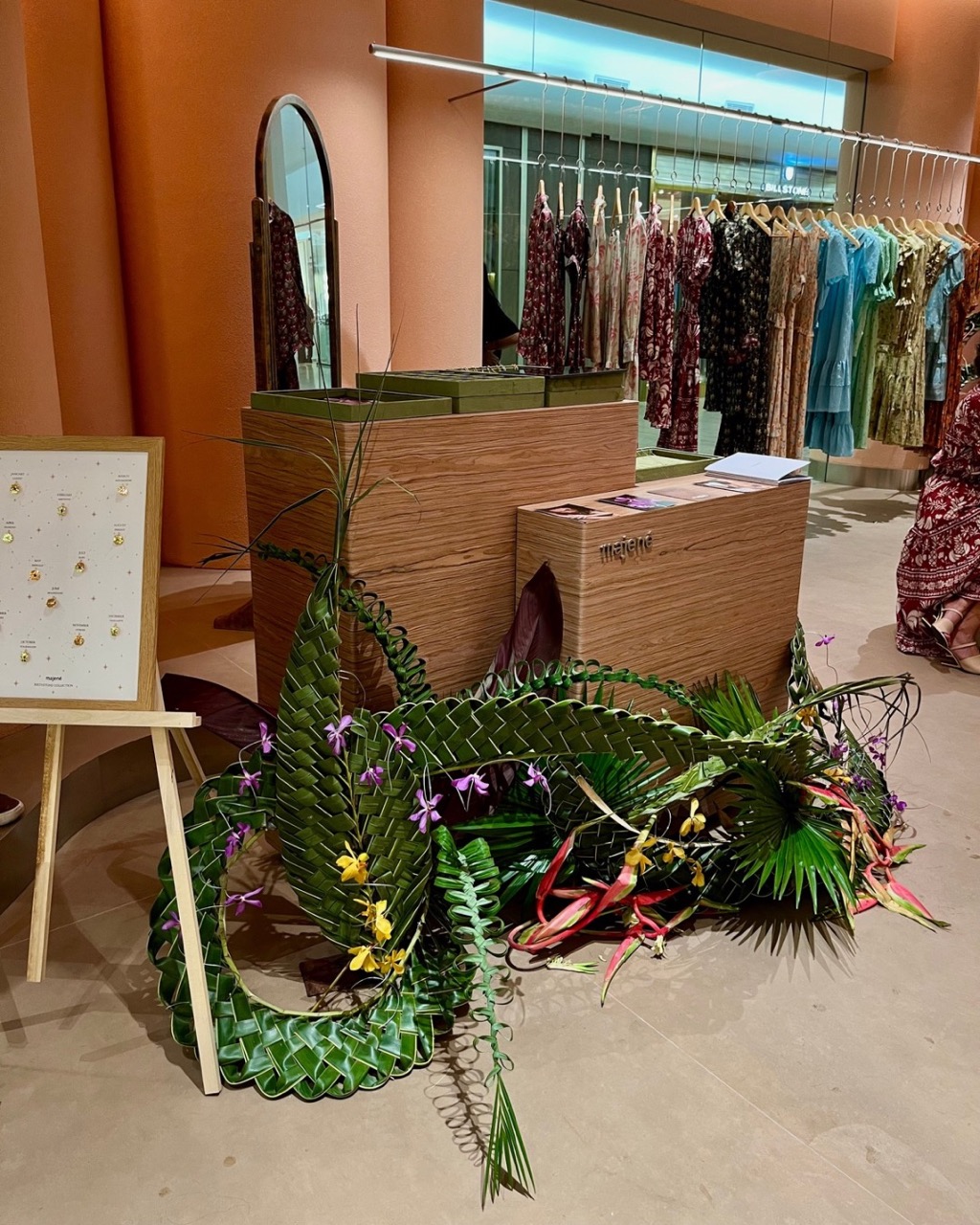 Tropical summer setting for @bahagia.world x @majene.jewels